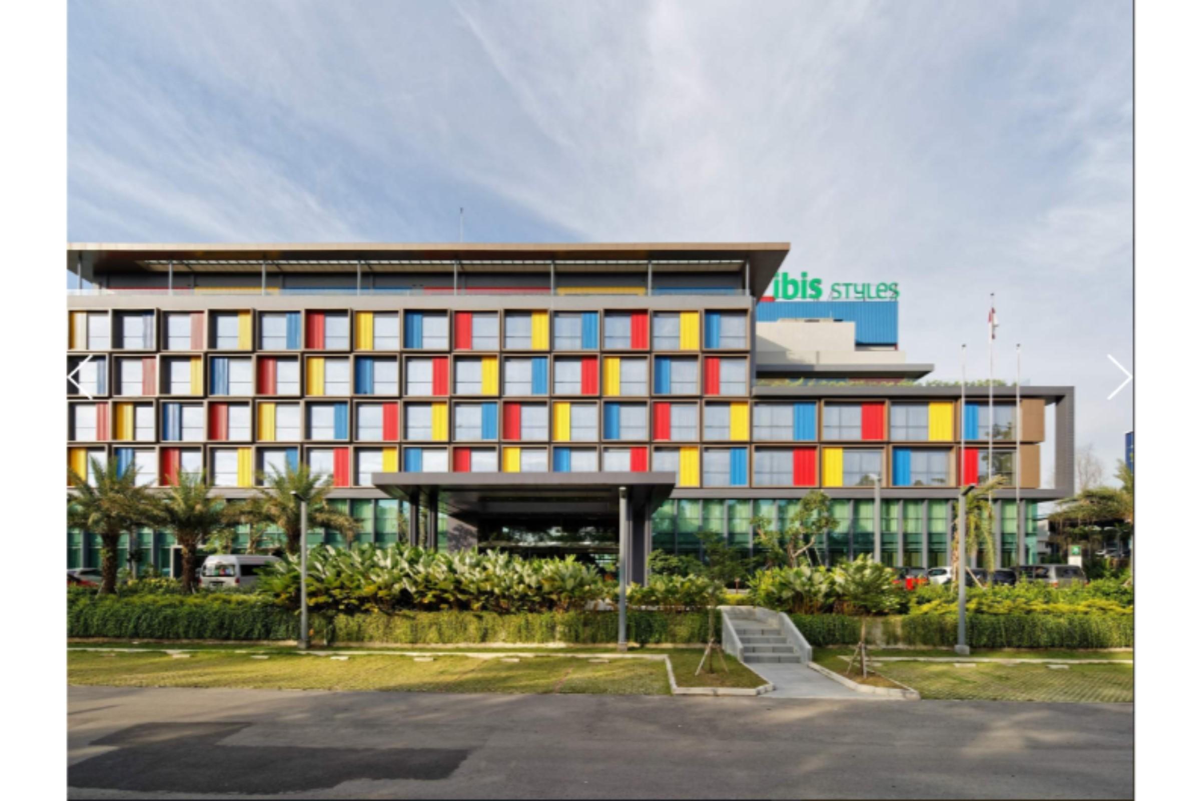 Ibis Styles Batam Nagoya Hotel Ngoại thất bức ảnh