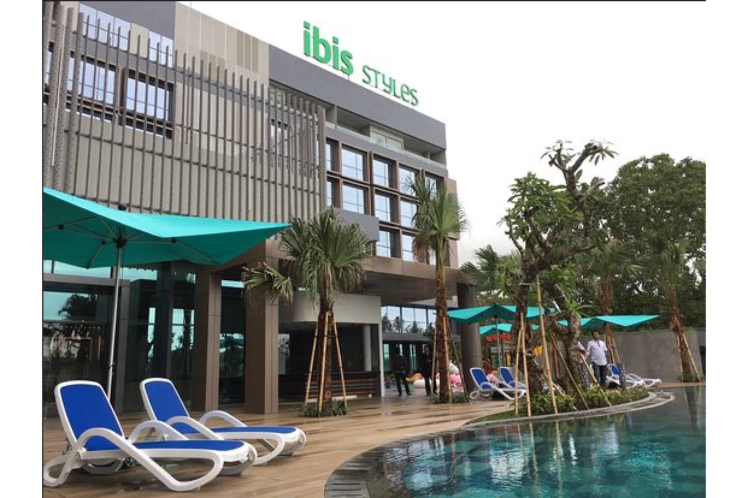 Ibis Styles Batam Nagoya Hotel Ngoại thất bức ảnh