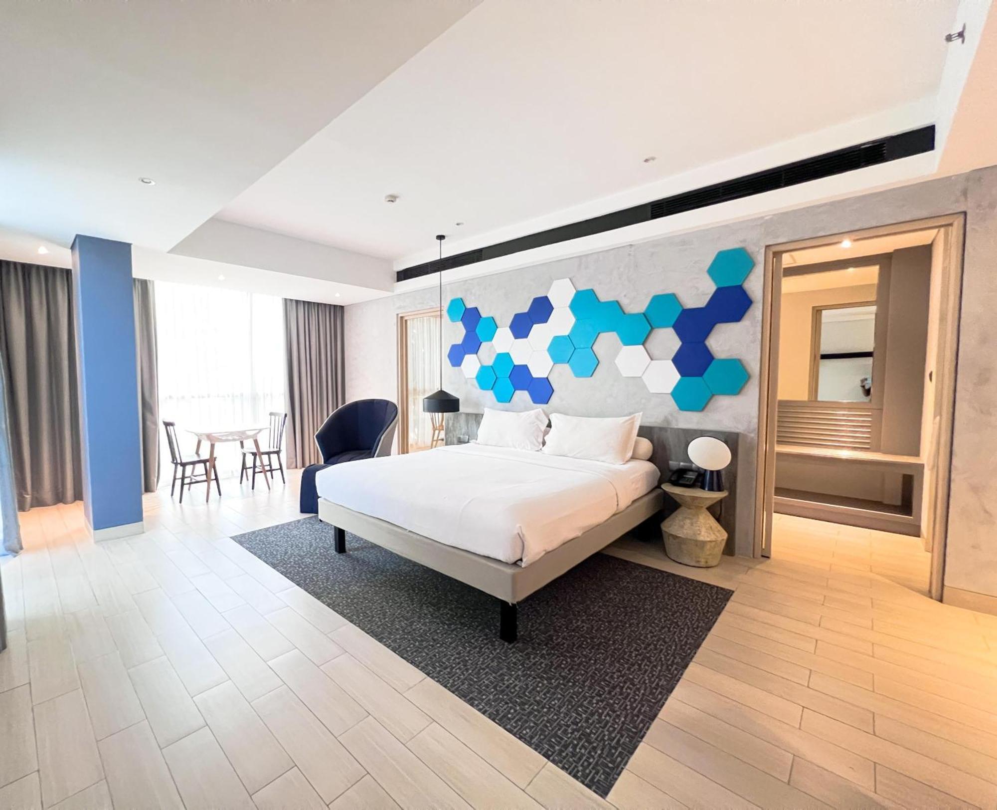 Ibis Styles Batam Nagoya Hotel Ngoại thất bức ảnh