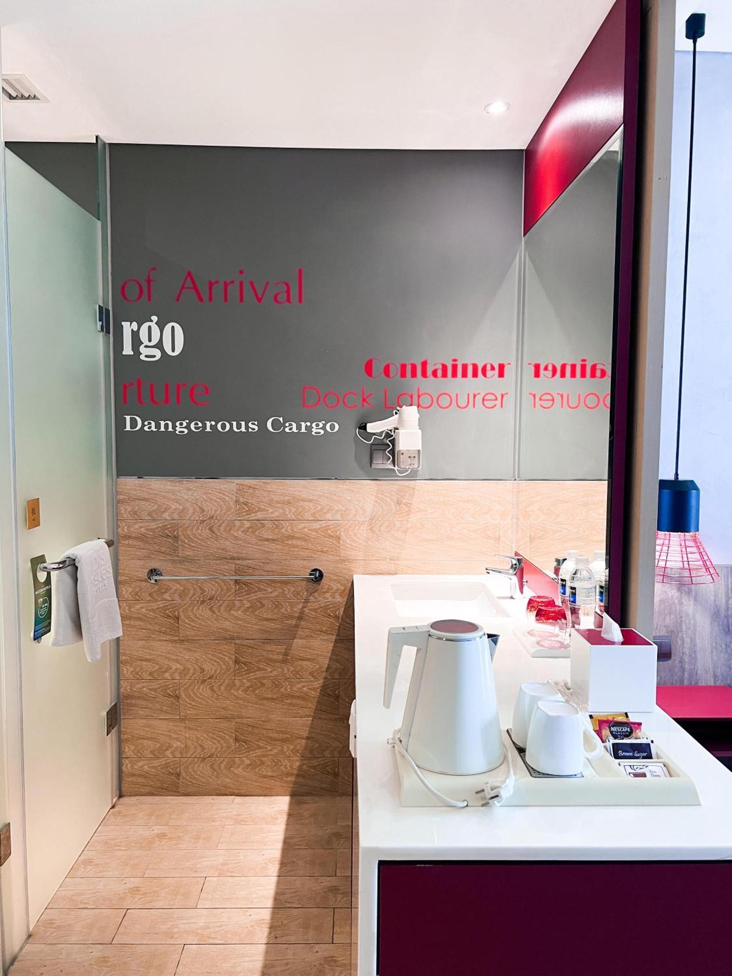 Ibis Styles Batam Nagoya Hotel Ngoại thất bức ảnh