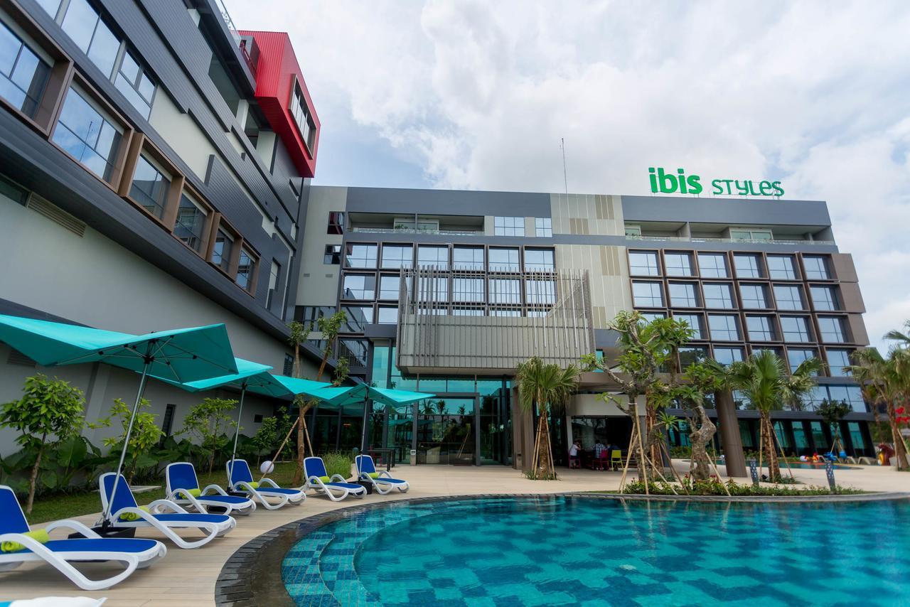 Ibis Styles Batam Nagoya Hotel Ngoại thất bức ảnh